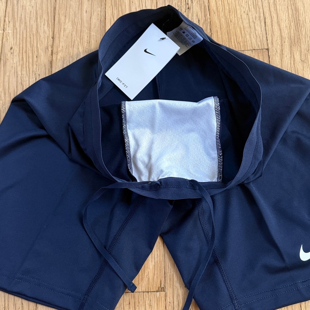 NIKE DRI-FIT STOCK HALF TIGHT
Men's Dri-FIT Running Half Tight (Stock) Navy - Picture 7 of 9